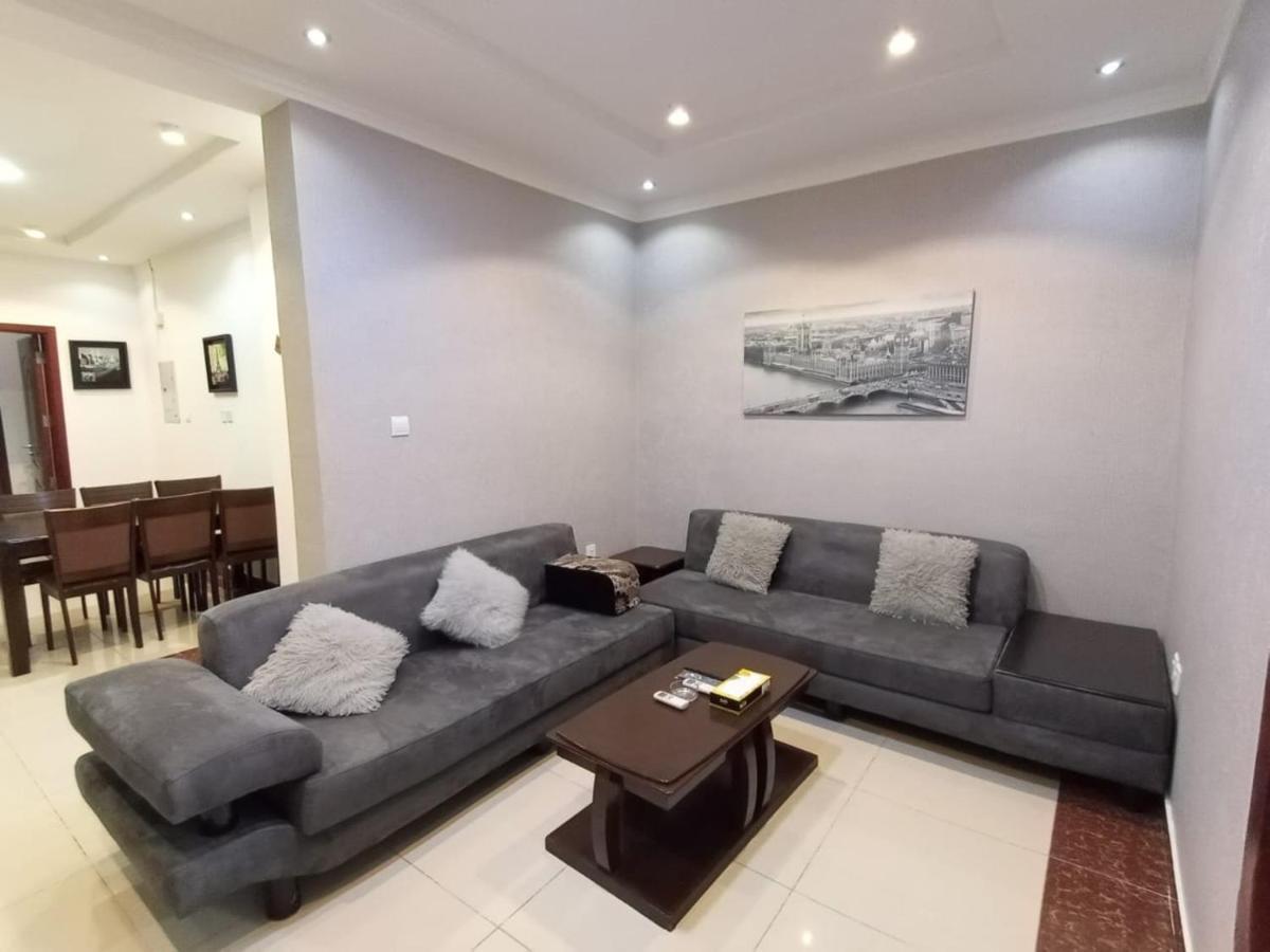 Celine Al Motamaiza Furnished Apartment Jidda Exteriör bild